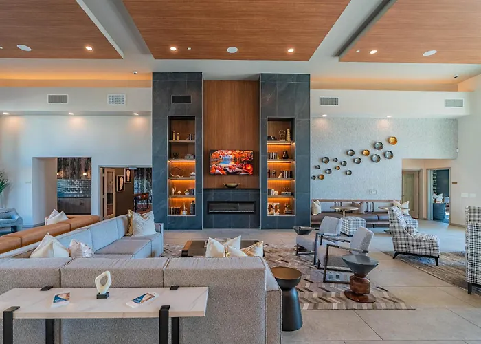 Game Day Ready Balcony Pool Gym Parking Wd Apartment *